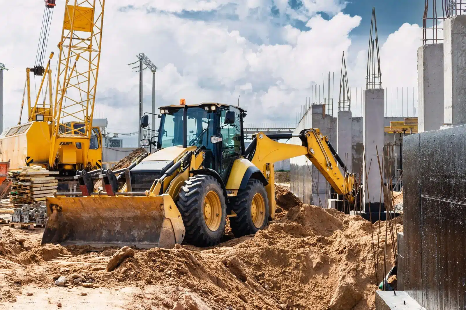 Erecting a Metal Building: Field & Safety